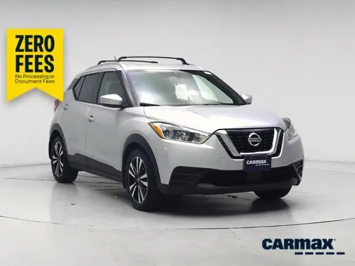 2020 Nissan Kicks SV FWD photo