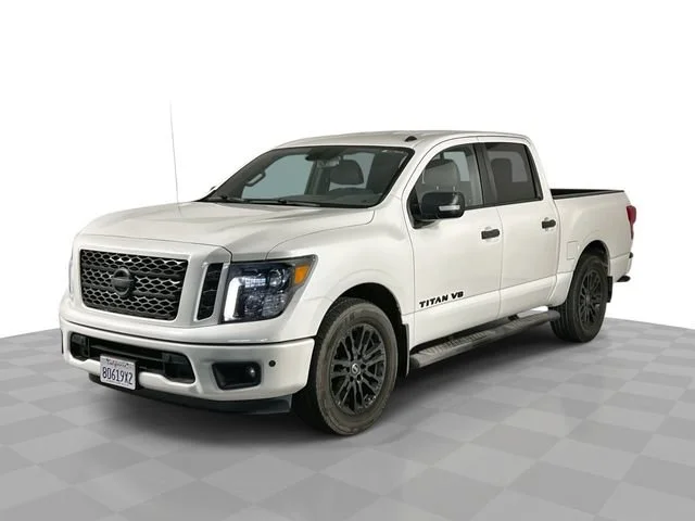 2019 Nissan Titan SV RWD photo