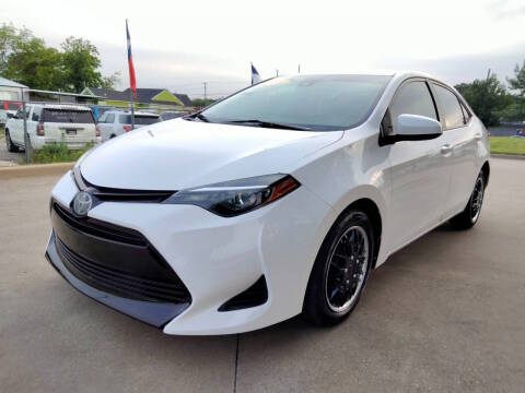2019 Toyota Corolla LE FWD photo
