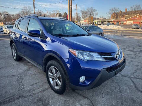 2015 Toyota RAV4 XLE AWD photo