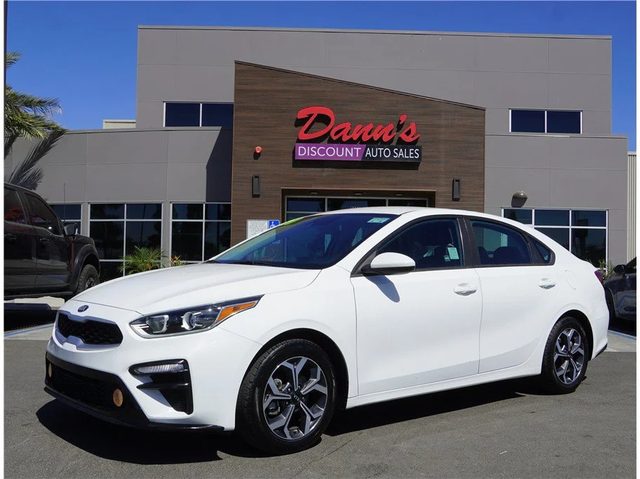 2020 Kia Forte LXS FWD photo
