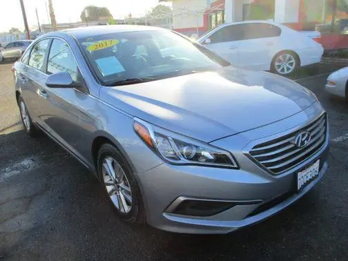 2017 Hyundai Sonata 2.4L FWD photo