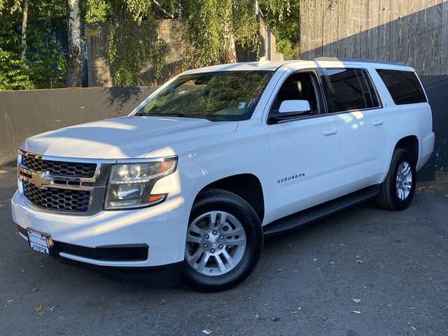 2018 Chevrolet Suburban LT 4WD photo