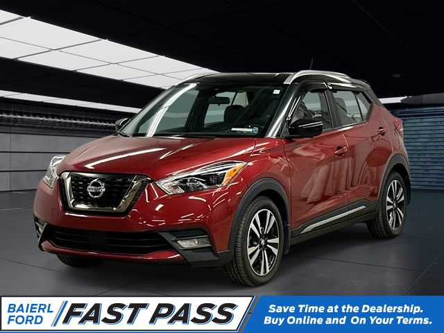 2020 Nissan Kicks SR FWD photo