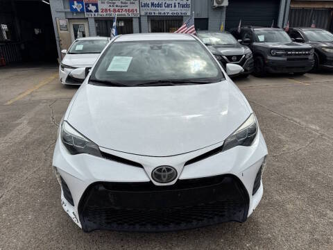 2019 Toyota Corolla SE FWD photo