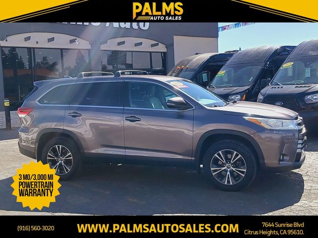 2019 Toyota Highlander LE Plus AWD photo