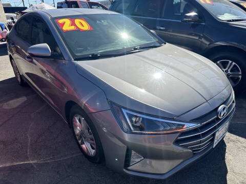 2020 Hyundai Elantra SEL FWD photo
