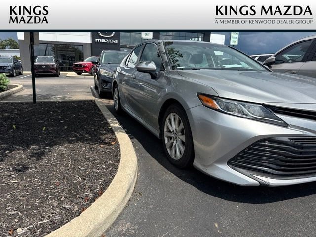 2018 Toyota Camry LE FWD photo