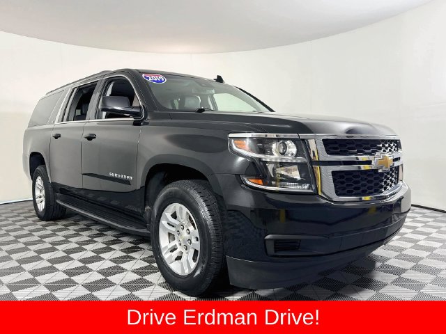 2019 Chevrolet Suburban LT 4WD photo