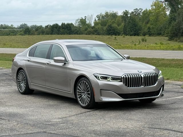 2020 BMW 7 Series 740i RWD photo