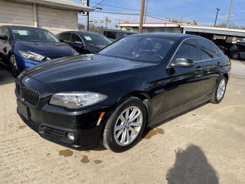 2015 BMW 5 Series 528i RWD photo