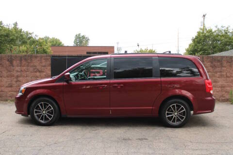 2019 Dodge Grand Caravan GT FWD photo