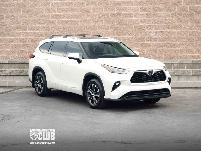 2020 Toyota Highlander XLE AWD photo