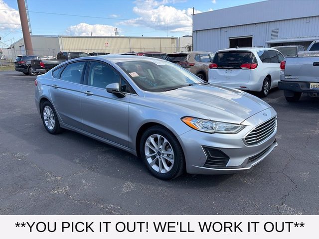 2020 Ford Fusion SE FWD photo