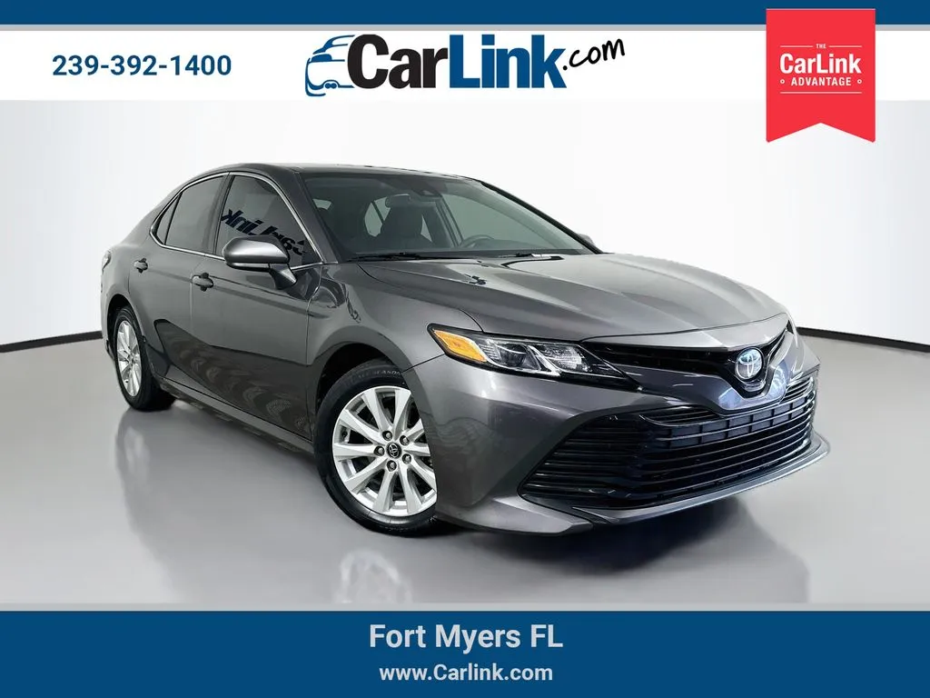 2020 Toyota Camry LE FWD photo
