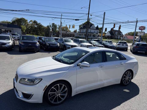 2020 Lincoln MKZ Reserve AWD photo