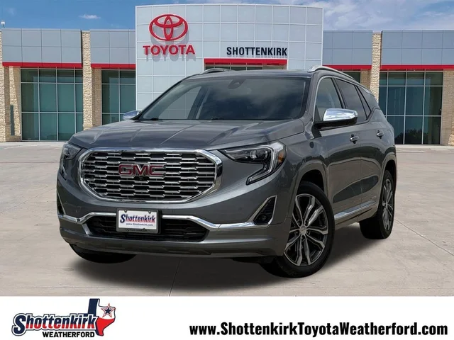 2020 GMC Terrain Denali FWD photo