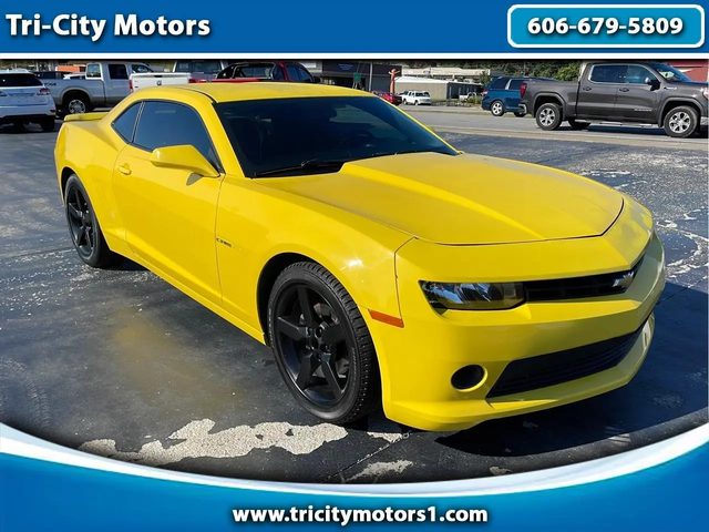2015 Chevrolet Camaro LT RWD photo