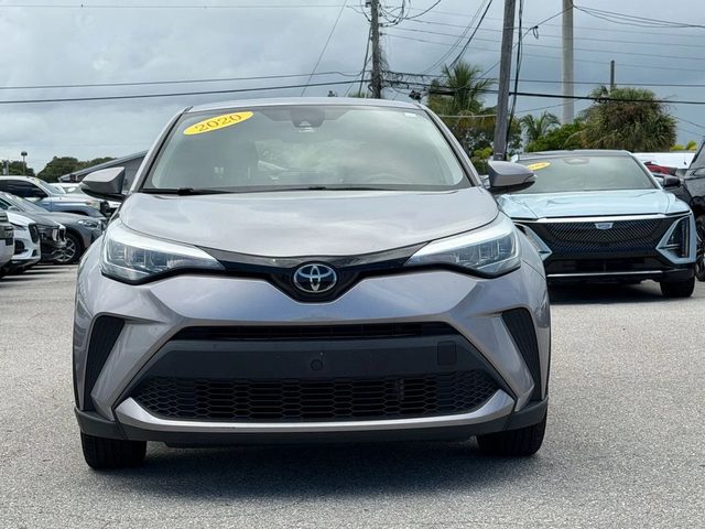 2020 Toyota C-HR LE FWD photo
