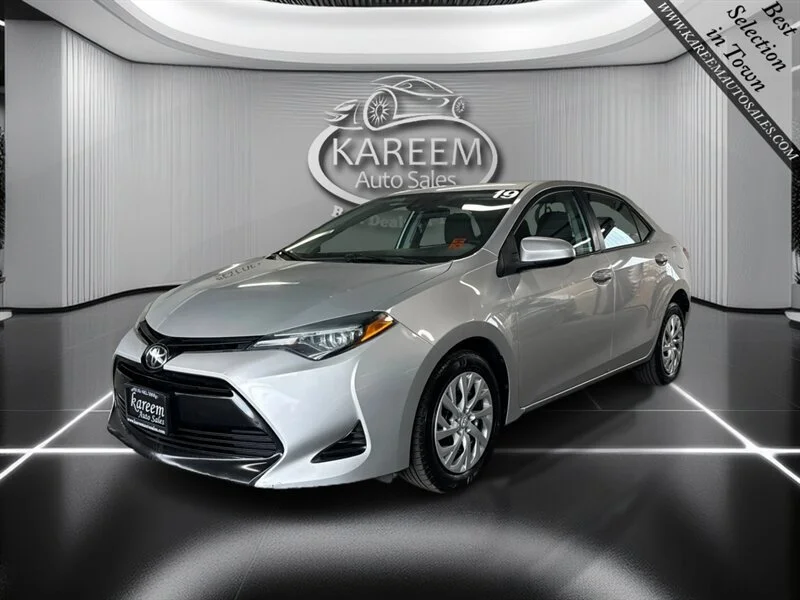 2019 Toyota Corolla LE FWD photo