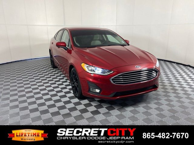 2020 Ford Fusion SE FWD photo
