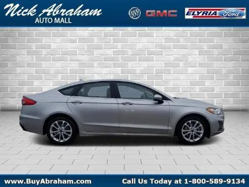 2020 Ford Fusion SE FWD photo