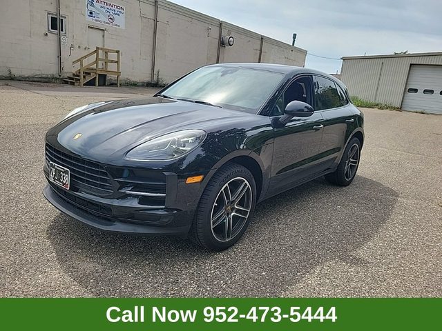 2020 Porsche Macan AWD photo