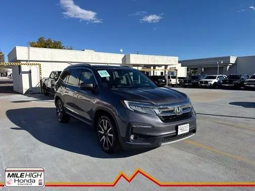2020 Honda Pilot Touring 8-Passenger AWD photo
