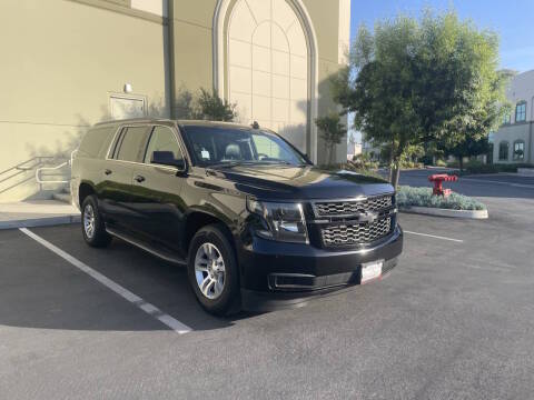 2019 Chevrolet Suburban LT RWD photo