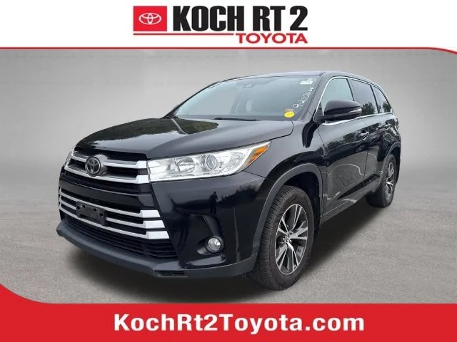 2017 Toyota Highlander LE Plus AWD photo