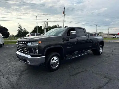 2020 Chevrolet Silverado 3500HD LTZ 4WD photo