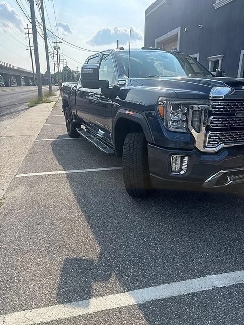 2020 GMC Sierra 2500HD Denali 4WD photo