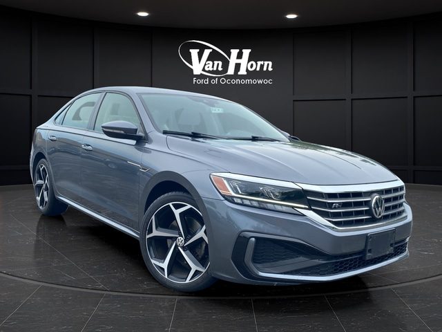 2020 Volkswagen Passat 2.0T R-Line FWD photo