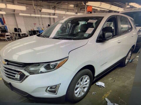 2020 Chevrolet Equinox LS AWD photo