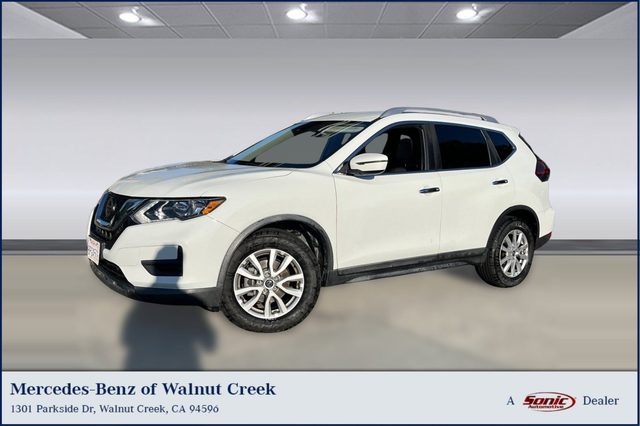 2020 Nissan Rogue SV FWD photo