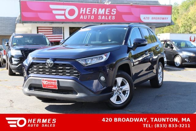 2020 Toyota RAV4 XLE AWD photo