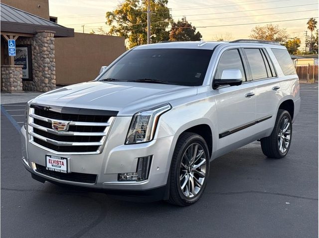 2019 Cadillac Escalade Luxury 4WD photo