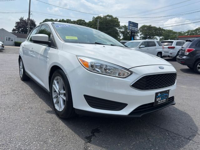 2018 Ford Focus SE FWD photo