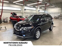 2020 Nissan Rogue SV AWD photo