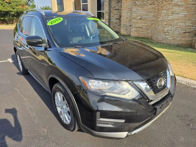 2019 Nissan Rogue SV FWD photo