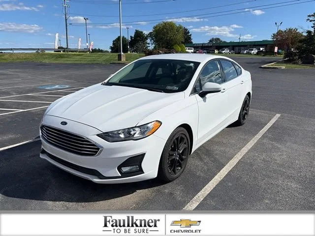 2020 Ford Fusion SE FWD photo