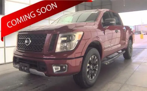 2019 Nissan Titan PRO-4X 4WD photo