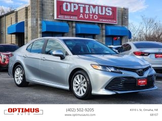 2020 Toyota Camry LE FWD photo
