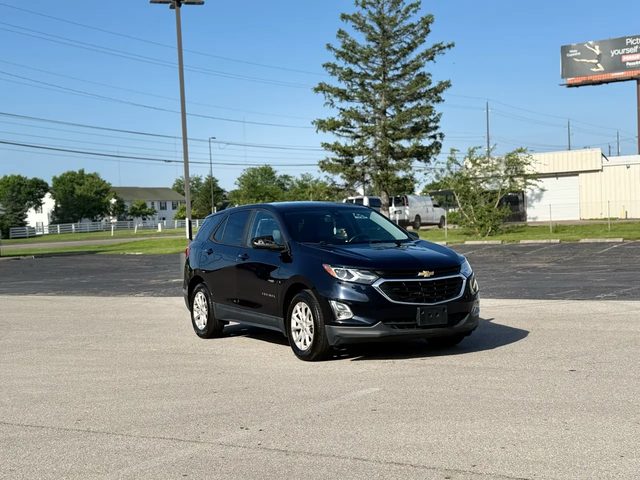 2020 Chevrolet Equinox LS FWD photo