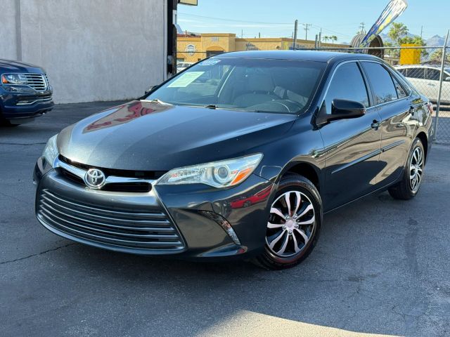 2016 Toyota Camry LE FWD photo