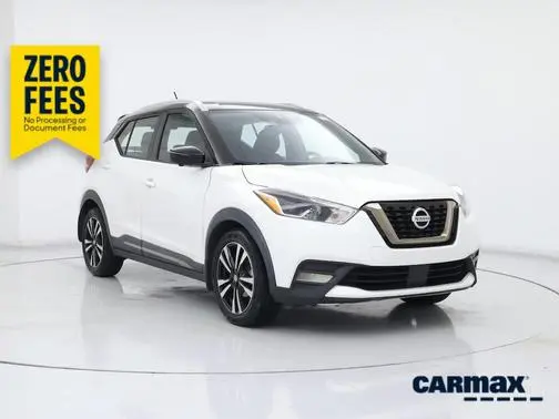 2020 Nissan Kicks SR FWD photo