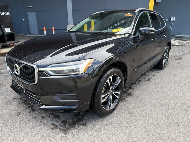 2020 Volvo XC60 Momentum AWD photo