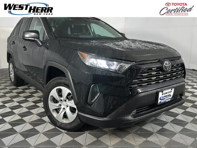 2020 Toyota RAV4 LE AWD photo