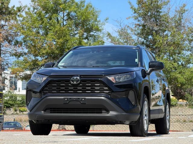 2020 Toyota RAV4 LE AWD photo