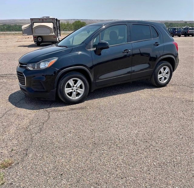 2020 Chevrolet Trax LS FWD photo